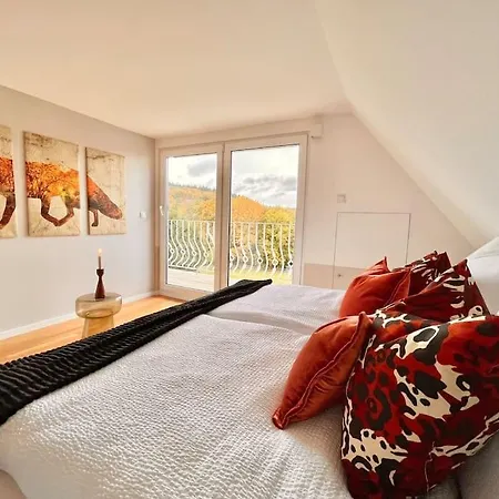 Reet Am Rhein - Eroeffnungsangebot * 보파르트